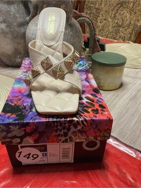 Cape Robbin Cream Quilted Slide Sandals with Gold Pyramid Studs
